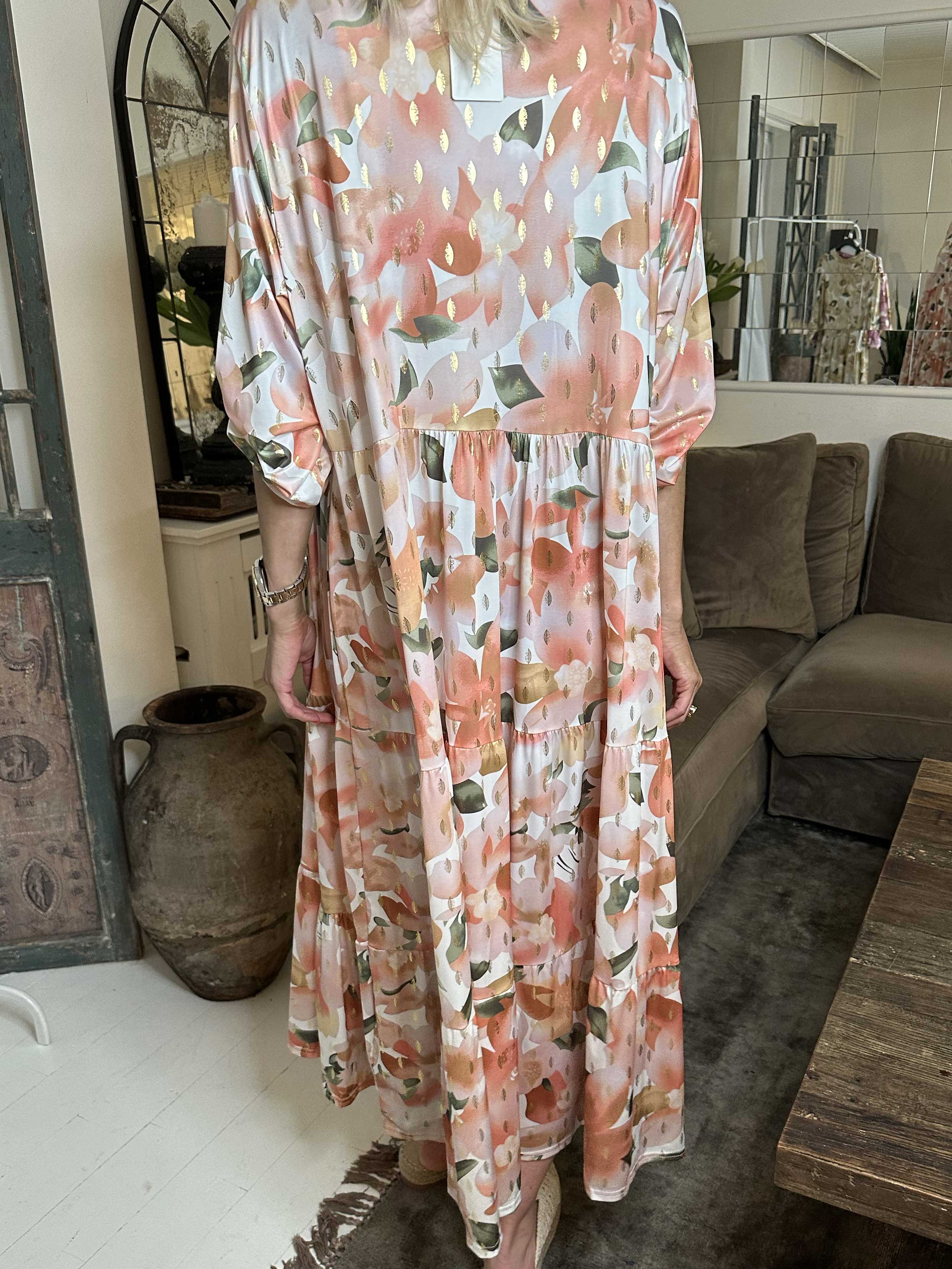 Milano Flower - Lång mönstrad klänning med lager-på-lager look